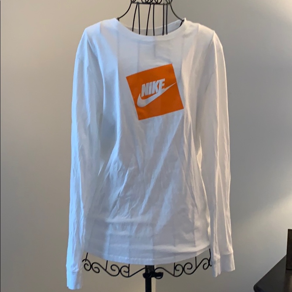 Nike long sleeved tshirt